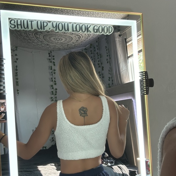 white furry crop top - Picture 2 of 3